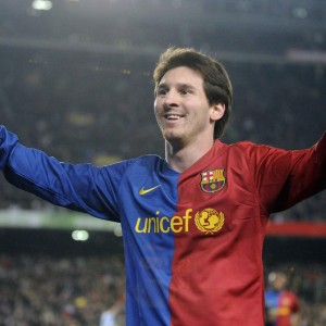 转会市场风云再起，豪门争抢新星，天价合约引爆足坛