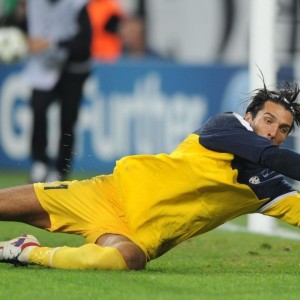 巴黎加速锁定埃里克-加西亚，恩里克钦点构筑后防新蓝图