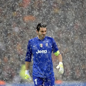 贝林厄姆发声呼吁净化舆论环境，体育争议应止于理性，恶毒言辞必须被抵制