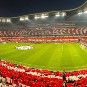 滑板运动风靡全球，年轻选手闪耀国际赛场